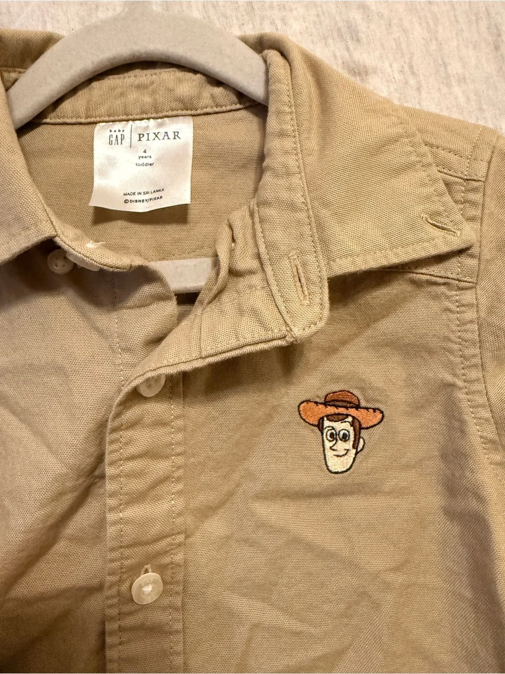 GAP x Pixar Kids Tan Long-Sleeve Button-Down Shirt with Embroidered Motif